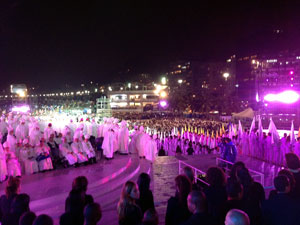 Openingsviering op het strand