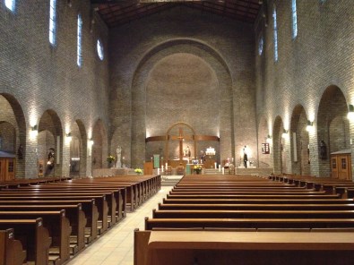 interieur van de H. Mariakerk in Haarlem-Noord (Schoten)