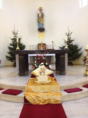 kerstinterieur grote kapel van Heiloo