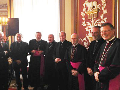 vlnr mgr. de Groot, mgr. Dupuy, mgr. Punt, mgr. Wiertz, kardinaal Eijk, mgr. Van Burgsteden, mgr. Verbakel en mgr. Hendriks