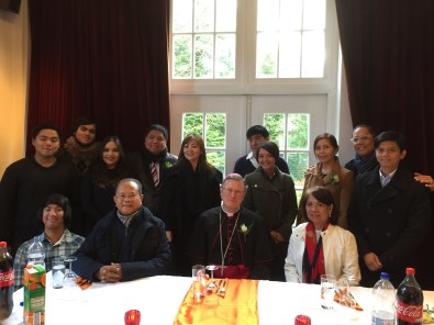 Met de familie van bro. Mike Velarde (1) en indruk van de gebedsdag in de kerk (2)