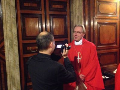 Mgr. De Korte geïnterviewd door Fr. Roderick Vonhögen bij het Ad Limina bezoek (2013)