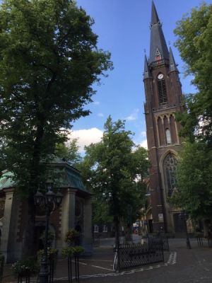 Kapellenplatz met basiliek