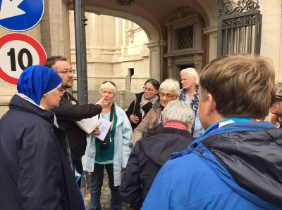 Bisdombedevaart Haarlem-Amsterdam in Rome aangekomen