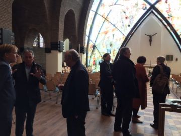 bezoek aan de kerk in Halfweg