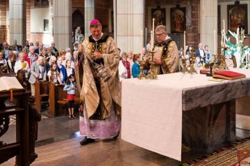 Nog enkele foto’s van 125 jaar Vituskerk