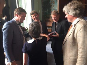 Gedelegeerden nemen afscheid van Wim Kuiper Gedelegeerden nemen afscheid van Wim Kuiper