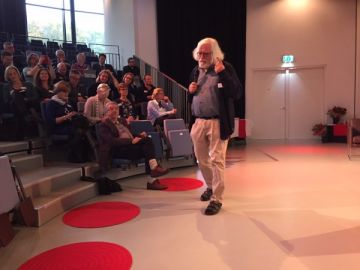 dr. Erik Borgman tijdens diens lezing