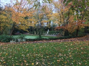 Ook in de herfst is het bedevaartspark in Heiloo erg mooi