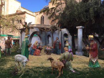 kerststal voor de kathedraal in Valencia