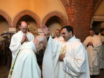 neomistenzegen voor mgr. J. van Burgsteden