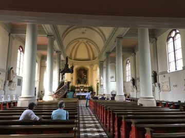 interieur van de kerk van 't Veld