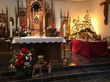 kapel in Vogelenzang in kerstsfeer