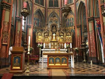 Internationaal vormsel in O.L. Vrouwekerk