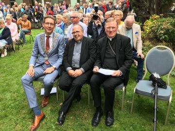 Een jaar geleden stond de kerk in Bovenkerk in brand...