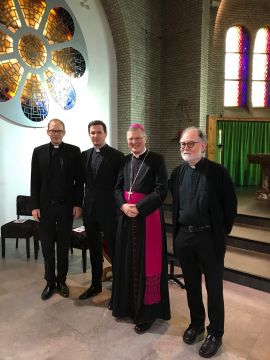 met de leden van het pastorale team 'in solidum'