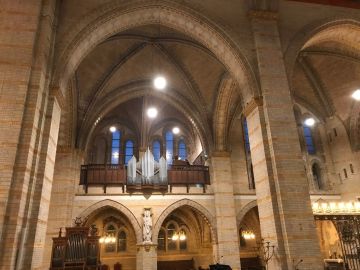 het orgel met Erik Jan Eradus erachter