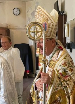 Tweemaal Heilig Vormsel in de Sint Agneskerk in Amsterdam