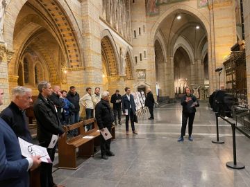 Bezoek aan de kathedraal met uitleg van Nanine van Smorenburg