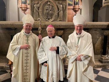 Met mgr. De Jong en de jarige Bisschop