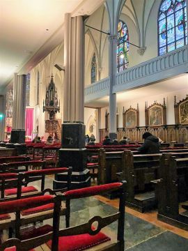 De H. Jozefkerk (Papegaai) in de Kalverstraat