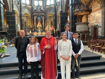 Confirmación en la parroquia española