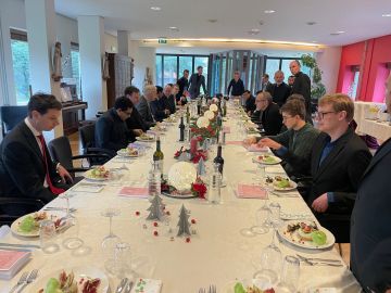 Het kerstdiner voor de seminaristen staat klaar!